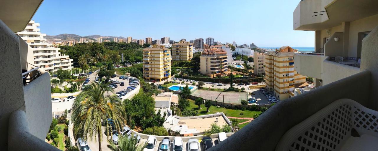 Benal Beach Suite, Parque Acuatico Y Vistas Al Mar เบนัลมาเดนา ภายนอก รูปภาพ