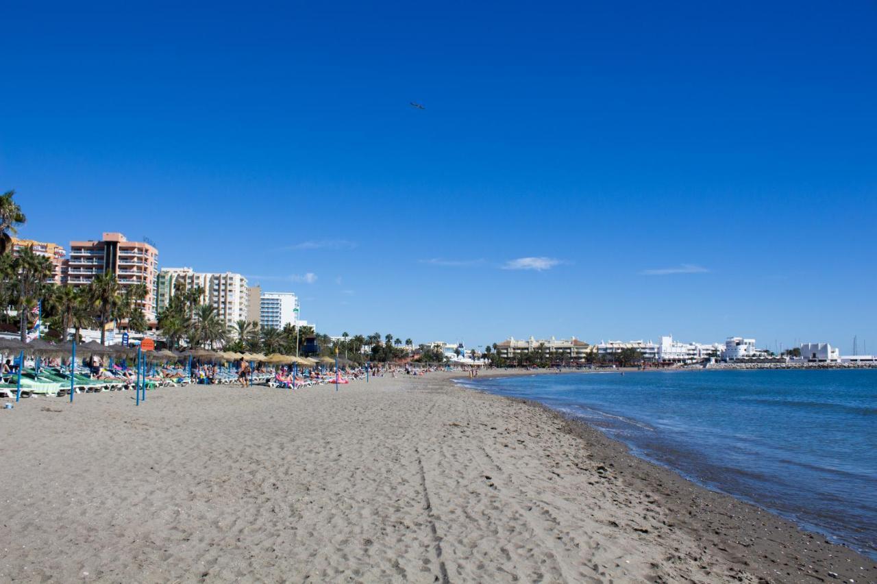 Benal Beach Suite, Parque Acuatico Y Vistas Al Mar เบนัลมาเดนา ภายนอก รูปภาพ