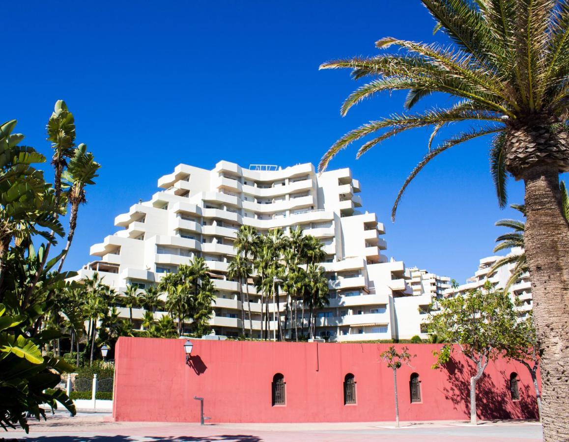 Benal Beach Suite, Parque Acuatico Y Vistas Al Mar เบนัลมาเดนา ภายนอก รูปภาพ