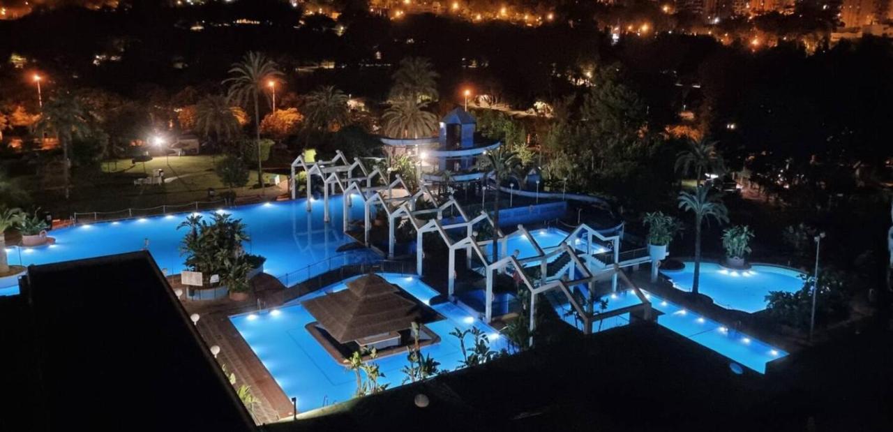 Benal Beach Suite, Parque Acuatico Y Vistas Al Mar เบนัลมาเดนา ภายนอก รูปภาพ